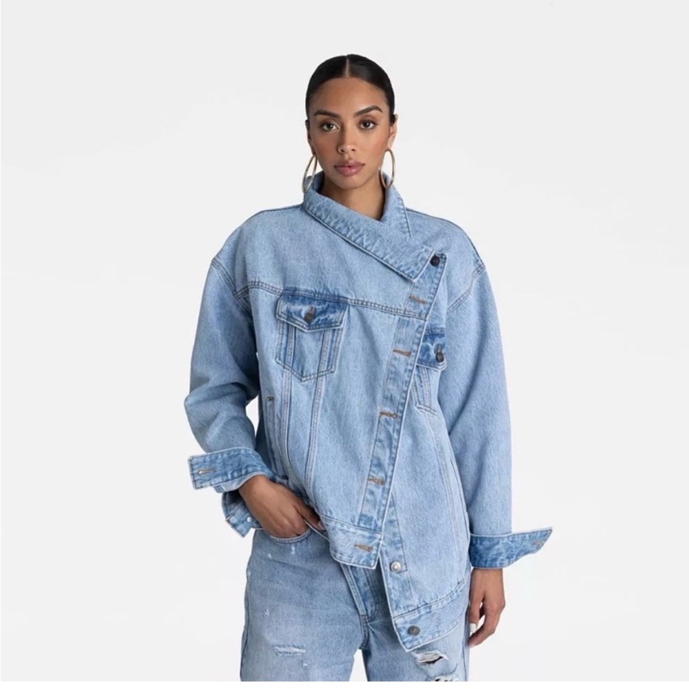 KBB by KAHLANA × Target Women's The Denim Jacket Light Wash Jean, NWT SOLD OUT